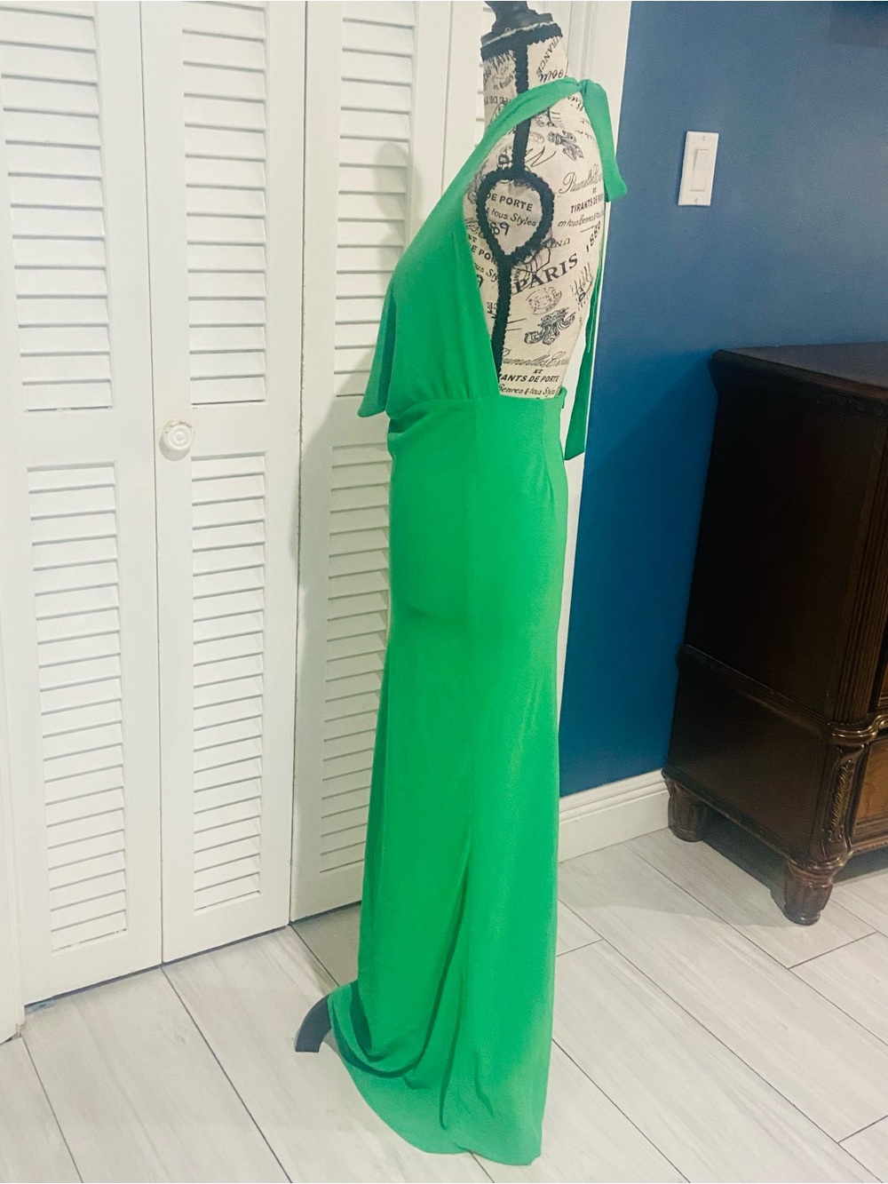 Runaway Green Cowl Halter Maxi Dress - Picture 3 of 8